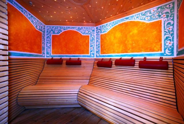 Hotel Corona Krone Селва ди Вал Гардена Екстериор снимка
