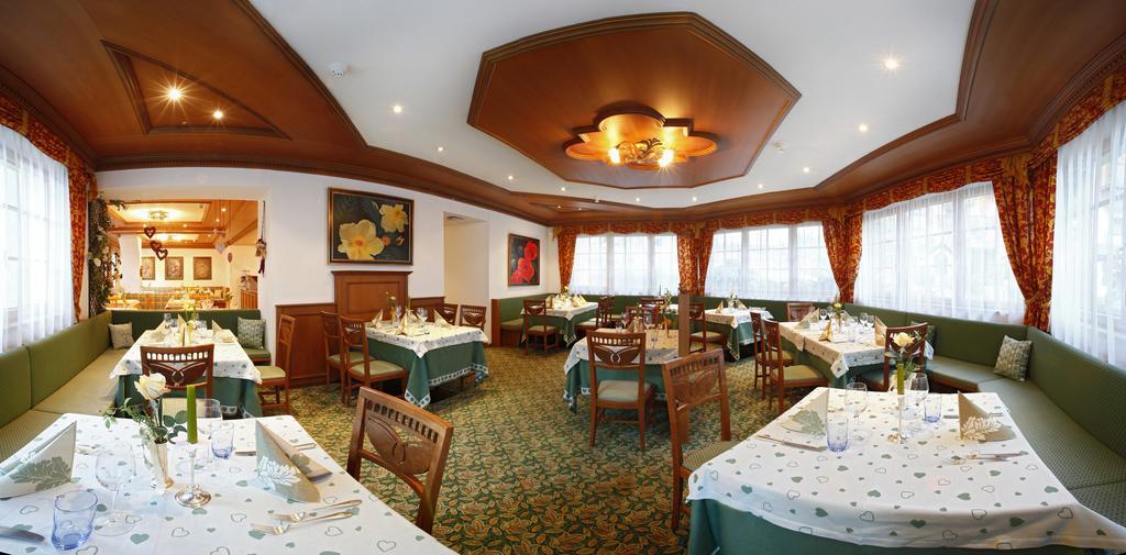 Hotel Corona Krone Селва ди Вал Гардена Екстериор снимка