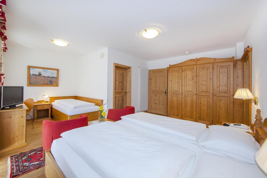 Hotel Corona Krone Селва ди Вал Гардена Екстериор снимка